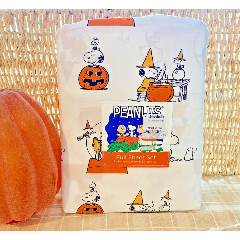 Berkshire Peanuts Witch Snoopy Halloween Full Size Sheet Set in White - 4pc